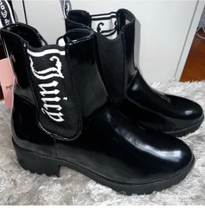 Juicy Couture Boots thumbnail 1