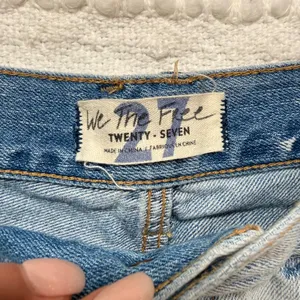 We The Free Free People Distressed Denim Shorts Light Wash Button Fly Size 27 thumbnail 6