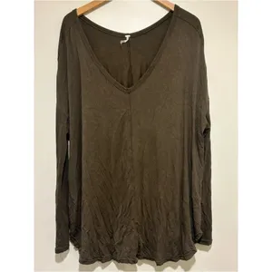 Free People Moonshine Tunic Top V Neck in Army Olive Green Size Large thumbnail 2
