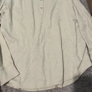 Madewell medium‎ top thumbnail 2