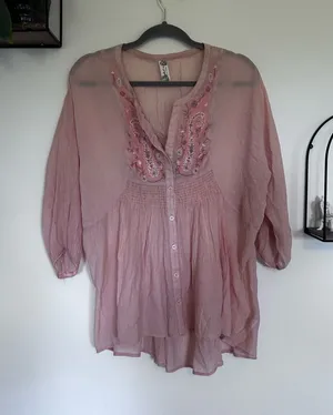 Free People Vintage‎ Dusty Pink Gauzy Semi Sheer Button Up Blouse Shirt thumbnail 1