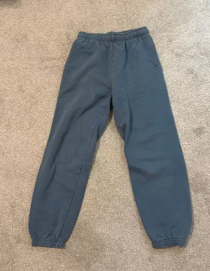 Aritzia Sweatpants TNA thumbnail 1