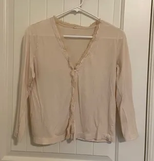 J.Crew women’s cream‎ frill button v-neck lightweight 3/4 sleeve blouse medium thumbnail 1