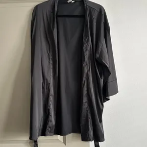 Lulu’s Satin Robe thumbnail 1
