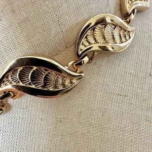 vintage monet gold tone leaf choker necklace thumbnail 3