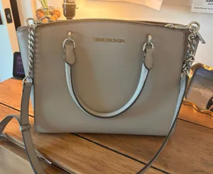 Michael Kors Purse thumbnail 1