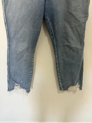 GOOD AMERICAN Good Curve Straight Leg Jeans Distressed Ripped Hem Size 18 thumbnail 4