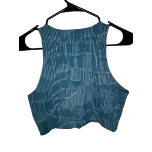 REI Co-op Blue Cropped Athletic Workout Yoga Tank Top thumbnail 3