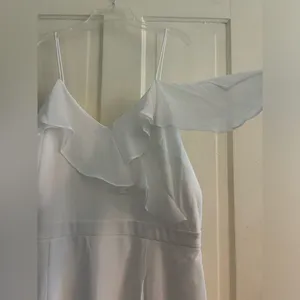 Women’s white dress Size 14 thumbnail 3