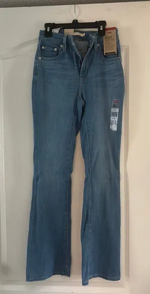 Levi’s Jeans thumbnail 1