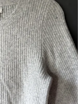 J.Crew Extra-Soft Gray Ribbed Sweater Size Small thumbnail 7