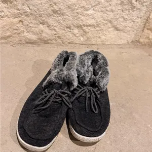 Hey Dude Women's Gray Ankle Booties with Faux Fur thumbnail 7