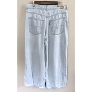 Levi's Women's Premium‎ Women Baggy Featherweight Wide Leg Jeans Blue 30x26 NWOT thumbnail 4