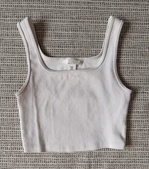 H&M Cropped Tank Top thumbnail 1