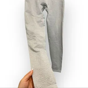 Gymshark Light Gray Vital Seamless Leggings - Size Medium thumbnail 3