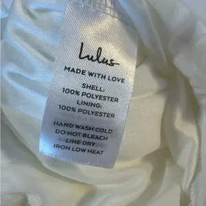 Lulu's Ivory Satin‎ Fabric thumbnail 8