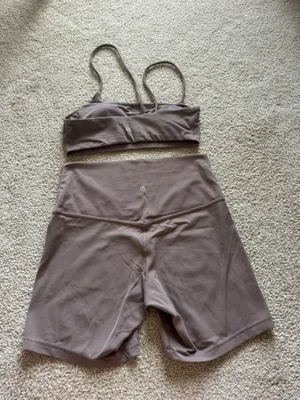 Lululemon tan set thumbnail 2