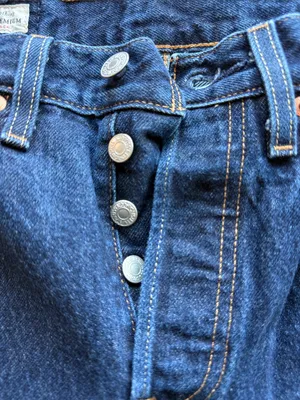 Levis 501 Premium Dark Wash Button Fly Jeans 28" Inseam Size 26 thumbnail 5