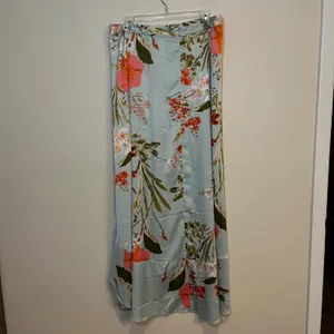 Lulu's Skirt Satin Floral Maxi‎ Superbly Stunning Light Green Blue XL NWT thumbnail 4