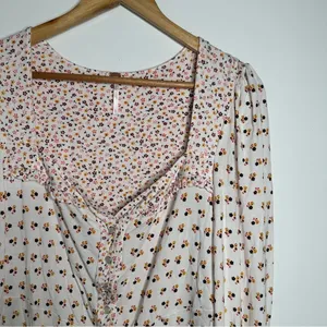 Free People NWOT Ivory Kissin Kate Top Size Large thumbnail 3