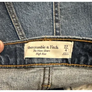 Abercrombie Fitch Womens‎ 27/4 Cutoff Mom Shorts Denim High Rise Rolled Cuff thumbnail 3