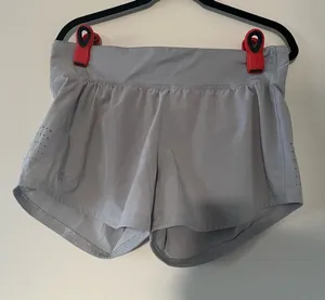 Under Armour Womens Gray Athletic Shorts Large Gym Stretchy Comfy thumbnail 1
