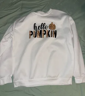 SHEIN White Crewneck Sweatshirt with Leopard Pumpkin Graphic thumbnail 1