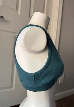 Alo EUC $62 Togetherness V Neck Sports Bra in Seagrass Green Blue Teal M thumbnail 3