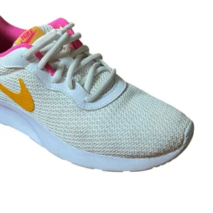 Nike Tanjun Shoes Sneakers Womens Size 9 White Pink Orange Running CK0062-100 thumbnail 10