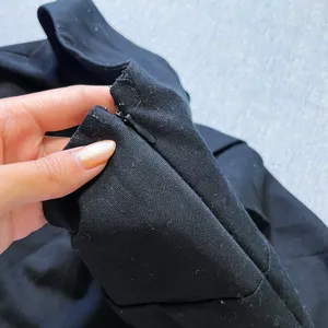 H&M Divided Pleated Mini Skirt Size 2 in Black thumbnail 5