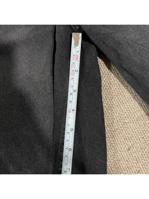H&M black jean shorts thumbnail 4