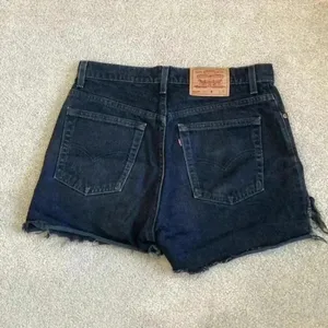 Levi’s black sturdy denim 517 jean shorts in size 12 thumbnail 3