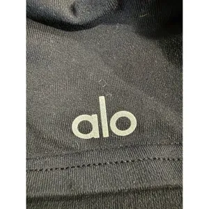 Alo Yoga Womens Black V-Neck Racerback Sports‎ Bra Reflective Logo Size XS S thumbnail 4