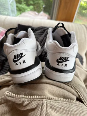 Nike Jordan’s thumbnail 2