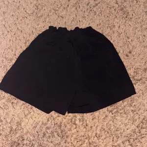 Athleta Midnight Black Active Shorts size 4 thumbnail 3