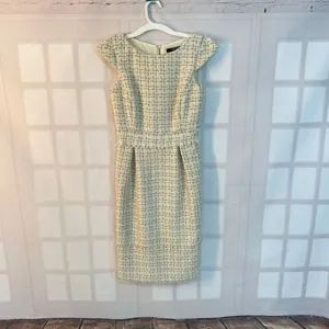 Badgley Mischka White Gold Tweed Boat Neck Cap Sleeve Sheath Dress Size 0 thumbnail 2