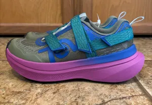 NWOT Teva women’s Aventrail Trail-Running Shoes sz 6 thumbnail 1