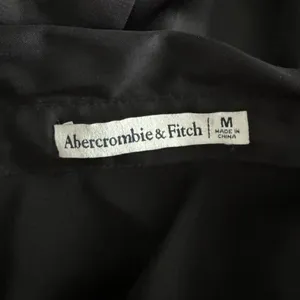 Abercrombie - Long-Sleeve Satin Button-Up Shirt Sz M thumbnail 8