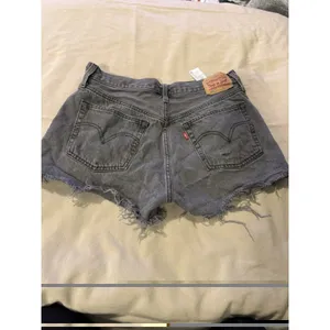 Levi's 501 Shorts Womens W30 Button Fly Frayed Hem Dark Wash Whisker Mid Rise thumbnail 11