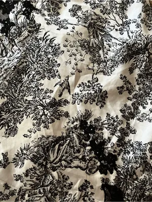 Vintage Y2K Victoria's Secret Black and toile White Floral Lace nightie thumbnail 5