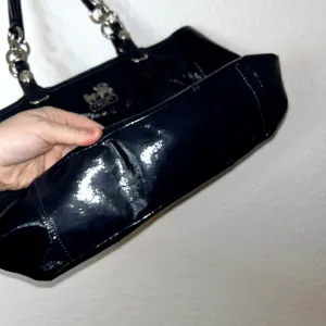 Coach Carryall Madison Handbag Navy Patent Leather Silver Logo thumbnail 7