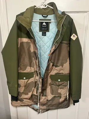 Burton Women’s Gore-Tex Ski Jacket thumbnail 3