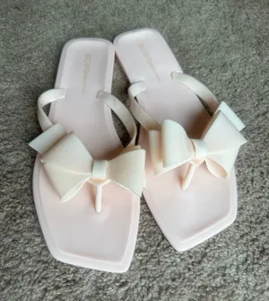 BCBG Ballet Pink Flip Flop Sandals 8 thumbnail 1
