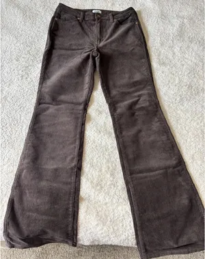 Women’s Corduroy Wrangler Jeans thumbnail 1