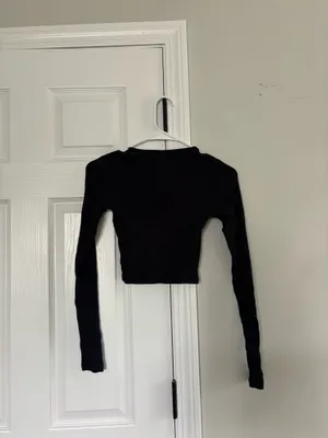 Aritzia TNA Long Sleeve thumbnail 4