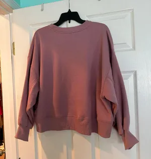 pants store sweatshirt  thumbnail 2
