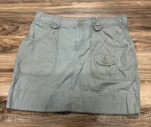 The North Face size‎ 8 skirt thumbnail 1