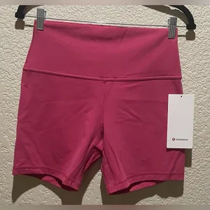 Lululemon NWT Align High Rise Short 6”Raspberry Coulis Size 10 thumbnail 5