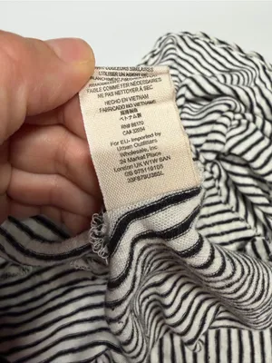 We The‎ Free Womens medium Black white stripe Short Sleeve Asymmetrical shirt thumbnail 5