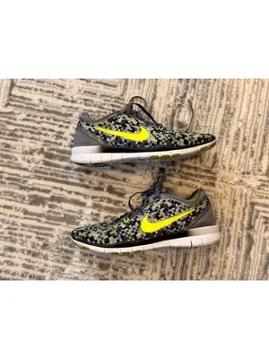Nike Air Free TR Fit 5 women's size 9 Running Sneakers 704695-015 thumbnail 8